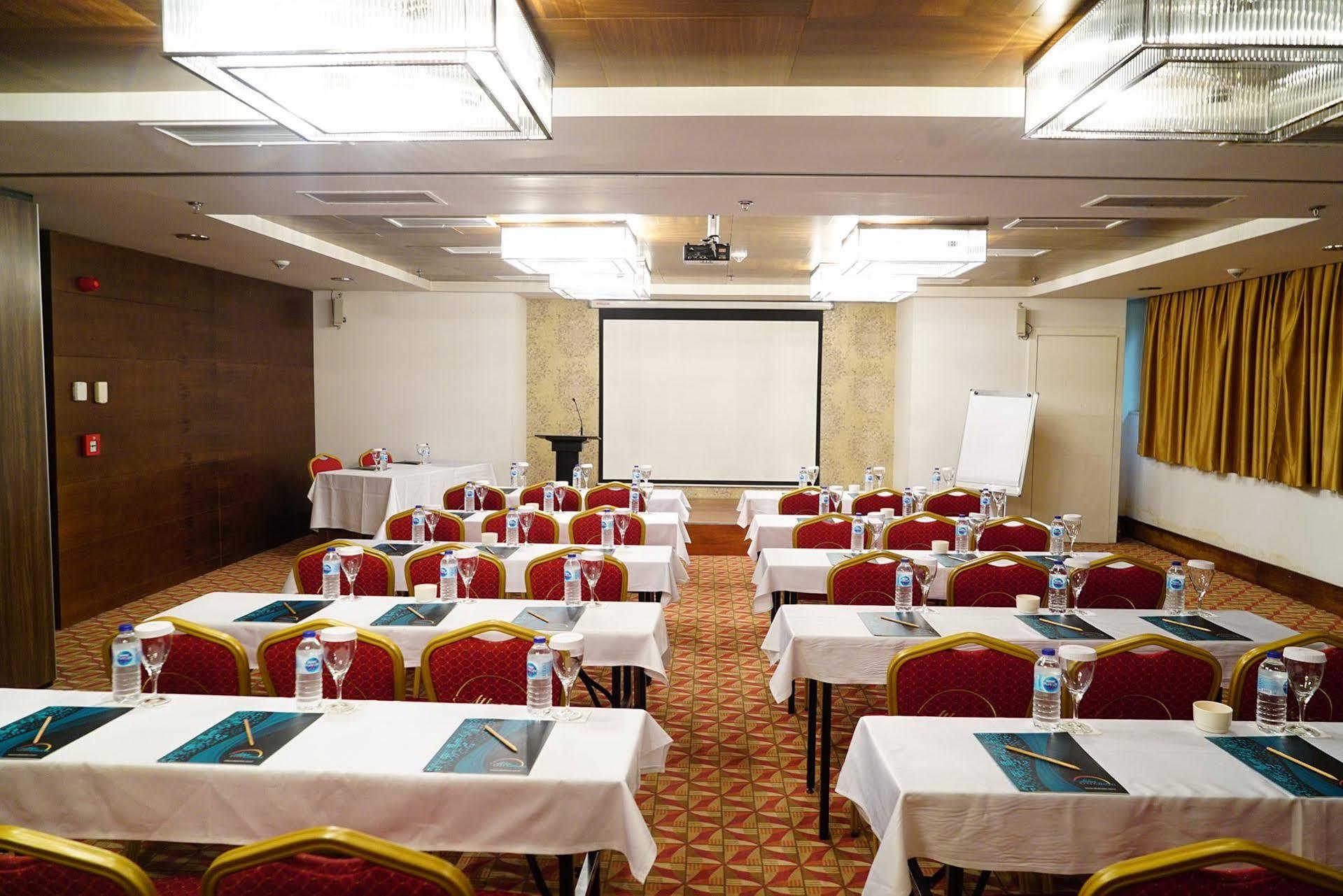 Alba Hotel Ankara Esterno foto