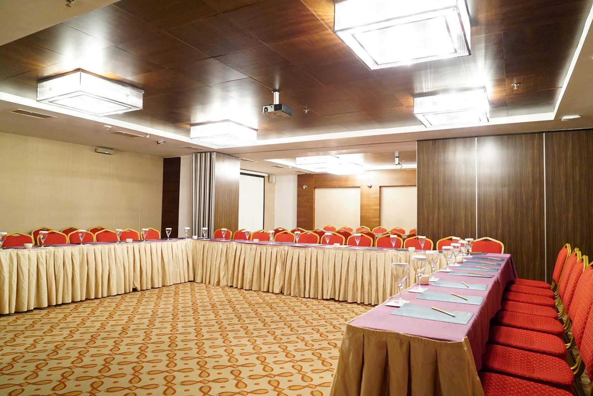 Alba Hotel Ankara Esterno foto